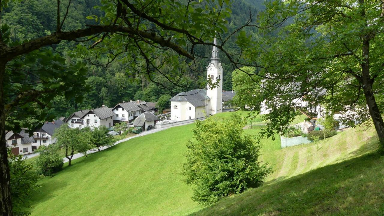 Tiha Dolina Villa Zelezniki Exteriör bild